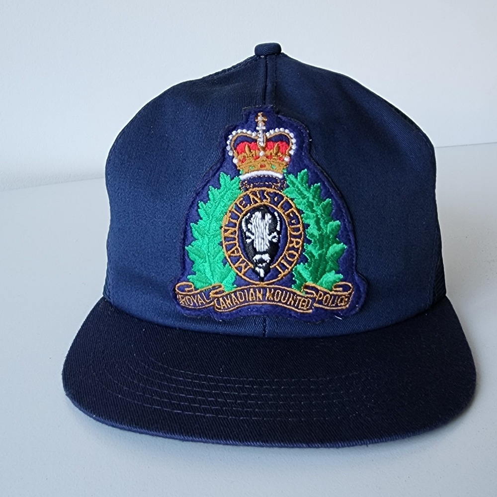 VTG Royal Canadian Mounted Police Hat Snapback Trucker Cap Patch Mesh 80s Blue‎